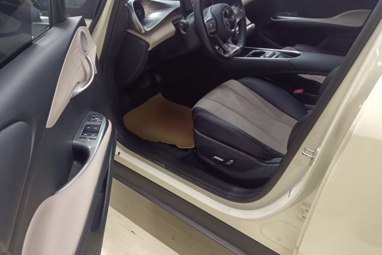 Used BYD Dolphin 2023 420 km Free Version
