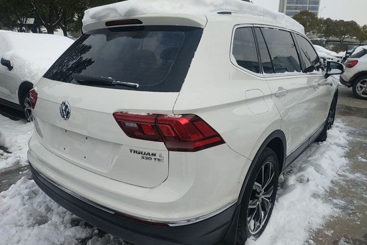 Used Volkswagen Tiguan L 2019 Revised 330TSI Automatic Two-Wheel Drive Smart & Luxury Edition China VI Standard