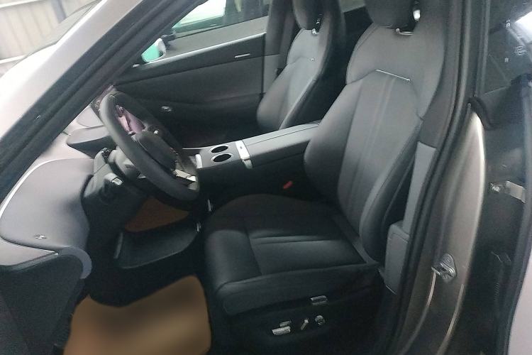 Used  YU7 2025 Ultra-Long Range Rear-Wheel Drive Version
