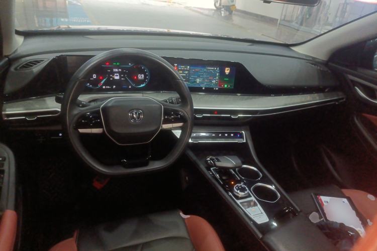 Used Changan Eado 2023 Changan Edition PLUS Blue Whale NE 1.4T GDI DCT Prestige Version
