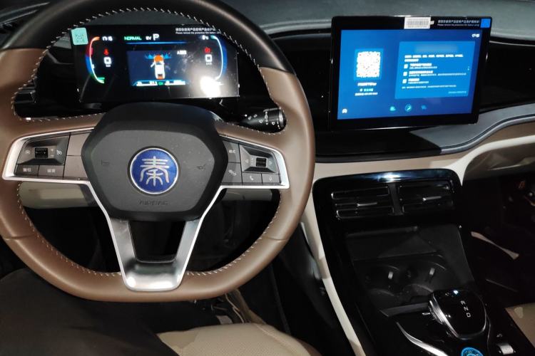 Used BYD Qin PLUS 2024 HONOR Edition DM-i 55KM Leading Model
