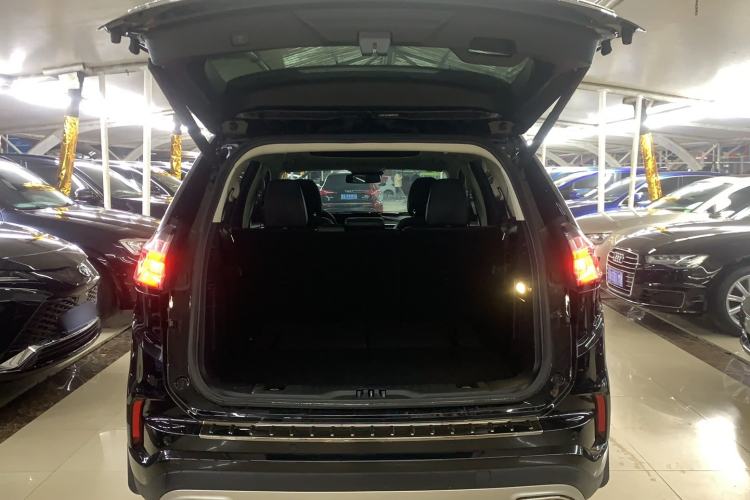 Used Ford Edge 2021 PLUS EcoBoost 245 Two-Wheel-Drive Titanium 7-Seater
