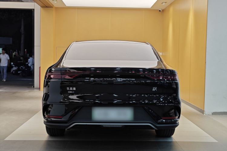 Used BYD Han 2023 DM-i Champion Edition 121KM Prestige Model
