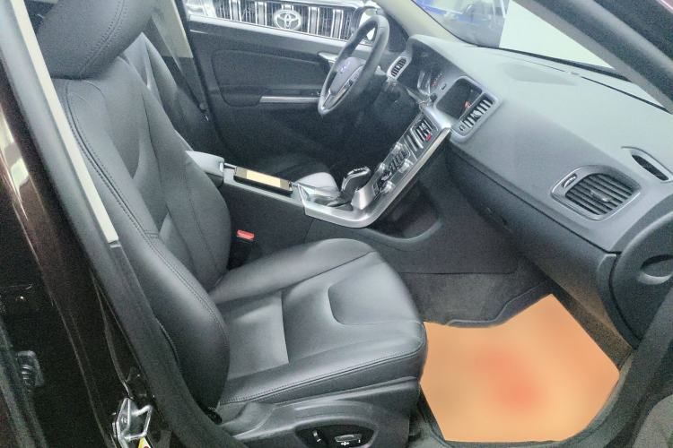 Used Volvo S60 2018 S60L T3 Smart Upgrade Edition
