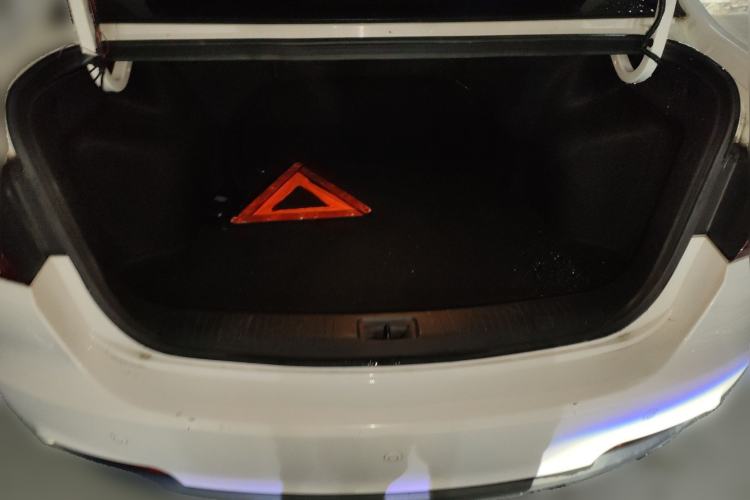 Used Changan Alsvin V7 2015 1.6L Automatic Enjoyment Model China IV Standard
