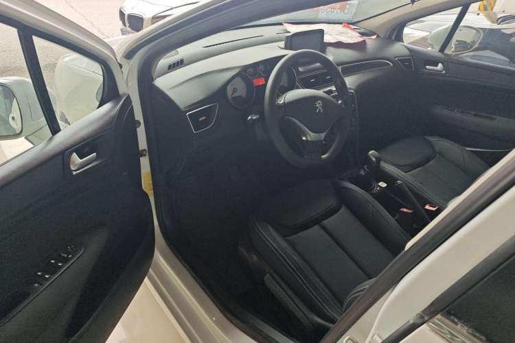 Used Peugeot 308 2014 Enjoy Edition Classic 1.6L Manual YouShang Model
