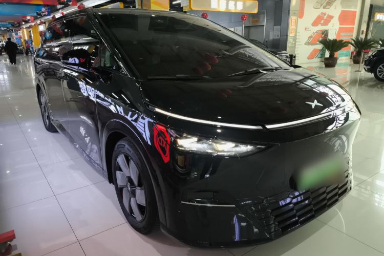 Used XPeng X9 2024 702 Ultra-Long Range Max
