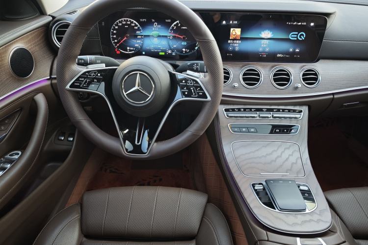 Used Mercedes-Benz E-Class New Energy 2022 Facelift E 350 e L Plug-in Hybrid Sedan
