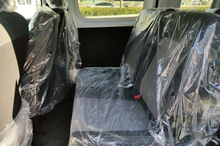 Used Ruichi EC75 2025 Model Passenger Vehicle Smart Driving Edition Pioneer I 41.5 kWh