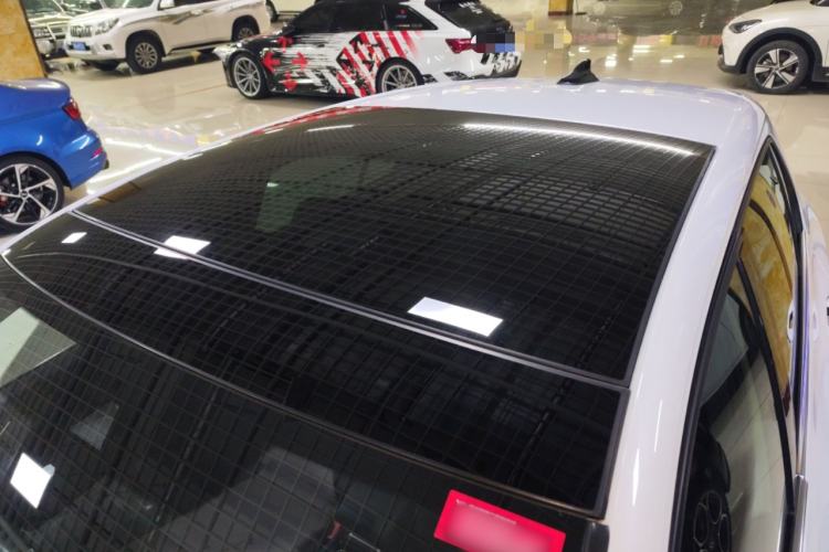 Used Volkswagen Golf 2025 300TSI R-Line
