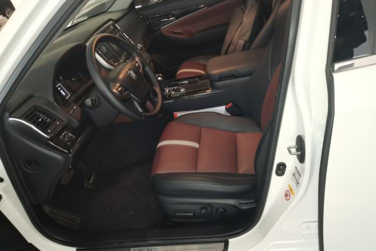 Used Toyota Crown 2017 2.0T Sport Edition
