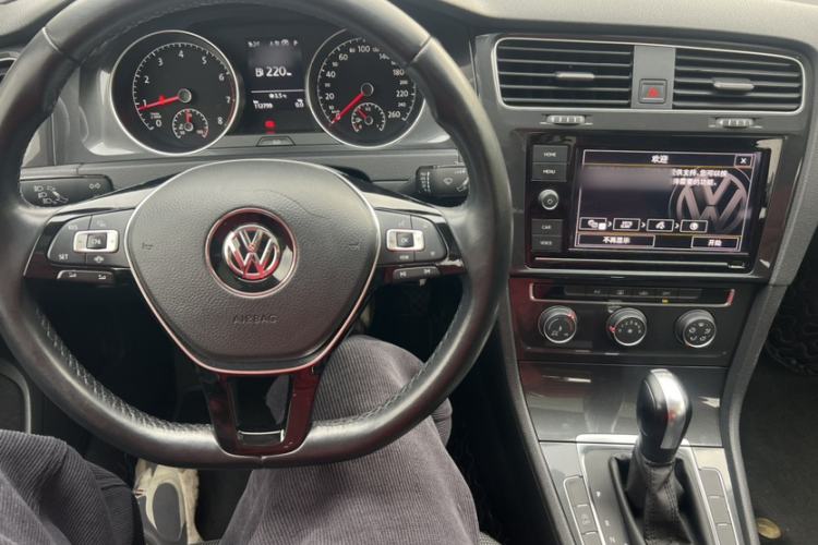 Used Volkswagen Golf 2019 280TSI DSG Comfort Version China VI Standard