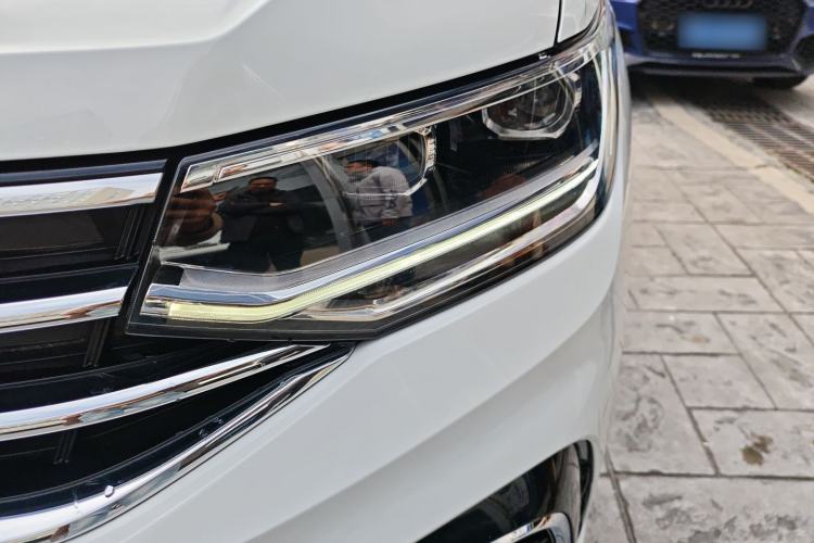 Used Volkswagen Tiguan L 2023 330TSI Automatic Two-Wheel Drive R-Line Enjoyment Edition
