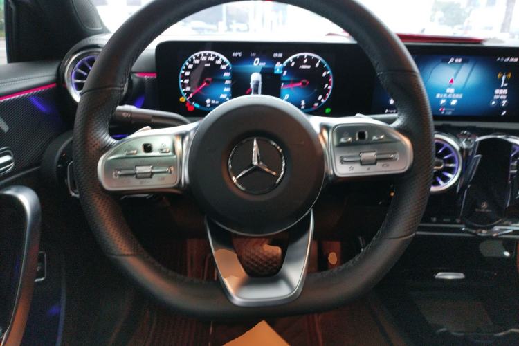 Used Mercedes-Benz A-Class 2022 Revised Version A 200 L Sport Sedan Fashionable Style
