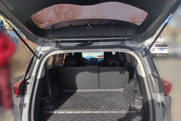 Used Chevrolet Orlando 2019 Redline 530T Automatic Enjoyment Version (5+2 Seating) China VI
