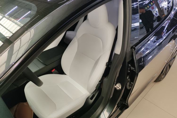 Used Tesla Model 3 2023 Rear-Wheel-Drive Version
