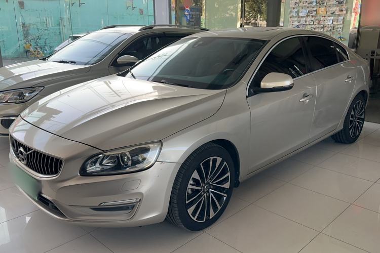 Used Volvo S60 2019 S60L T5 Smart Range Edition
