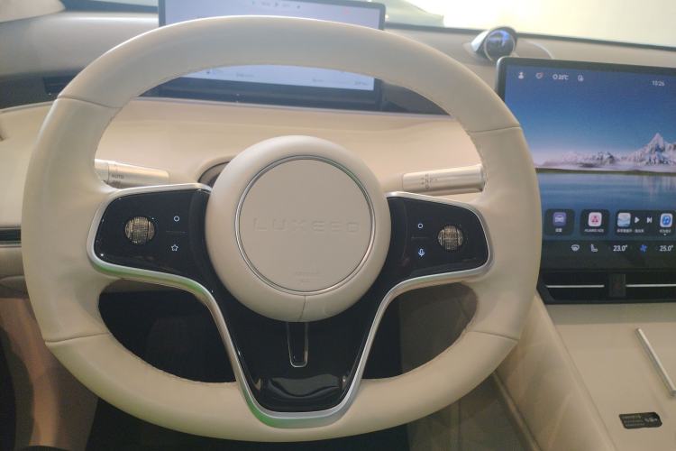 Used Hima Luxeed R7 2025 Range-Extended Version 251 km Max