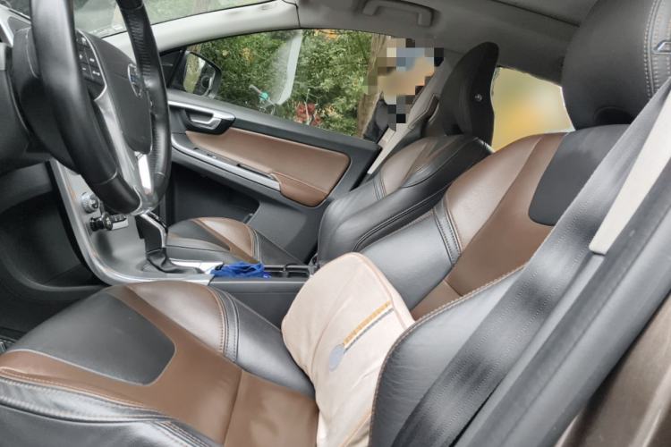 Used Volvo XC60 2017 T5 AWD Smart Range Edition
