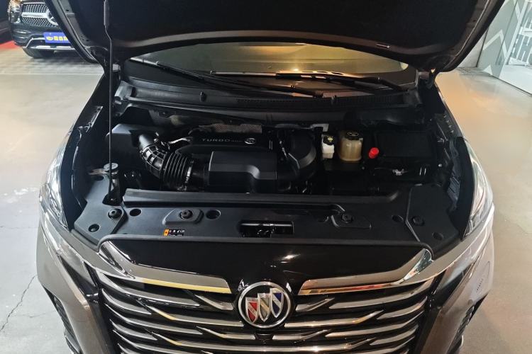 Used Buick GL8 2023 Land Executive Class Comfort Model
