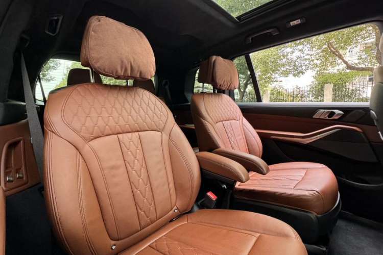 Used BMW X7 2020 xDrive40i Luxury M Sport Package
