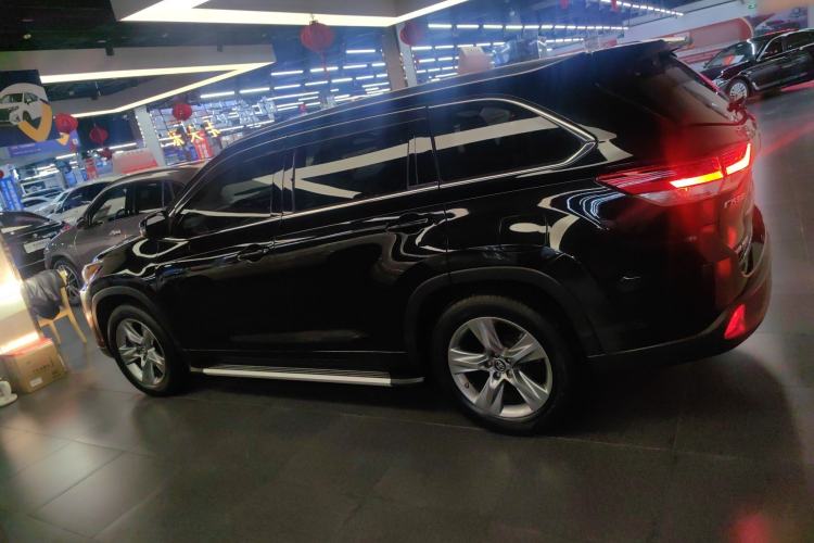 Used Toyota Highlander 2018 2.0T Four-Wheel Drive Supreme Edition 7-Seater China VI
