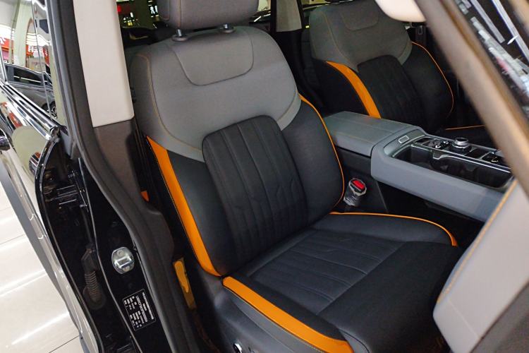 Used  BJ40 2024 2.0T All-New Urban Hunter Edition Chivalrous Style
