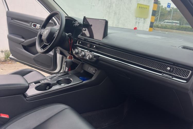 Used Honda Civic 2023 240TURBO CVT Dynamic Edition