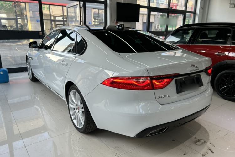 Used Jaguar XFL 2020 XFL 2.0T P200 Two-Wheel-Drive Rally Flag Edition
