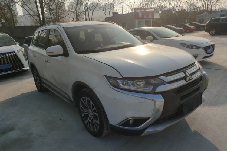 Used Mitsubishi Outlander 2016 2.4L 4x4 Elite Edition 5 Seats