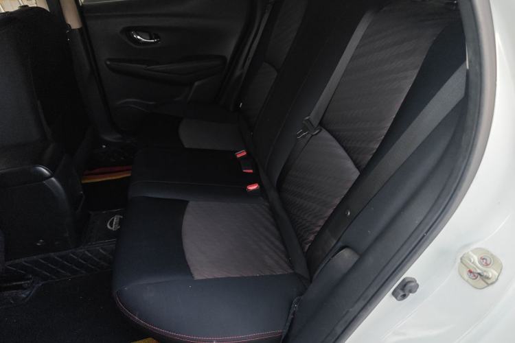 Used Nissan Lannia 2016 1.6L Manual Cool Edition