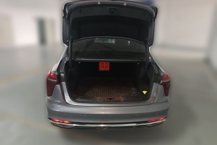 Used Hongqi H5 2024 2.0T Automatic Smart Connect Flagship Edition
