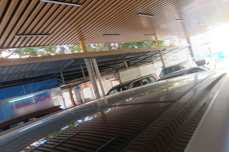 Used Geely Auto Emgrand X7 Sport 2018 1.8TD Automatic Two-Wheel Drive ZhiZun Model with 4G Connectivity
