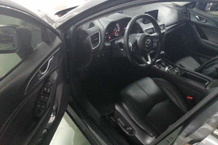 Used Mazda Mazda 3 Axela 2017 Sedan 2.0L Automatic Prestige Model China V Standard