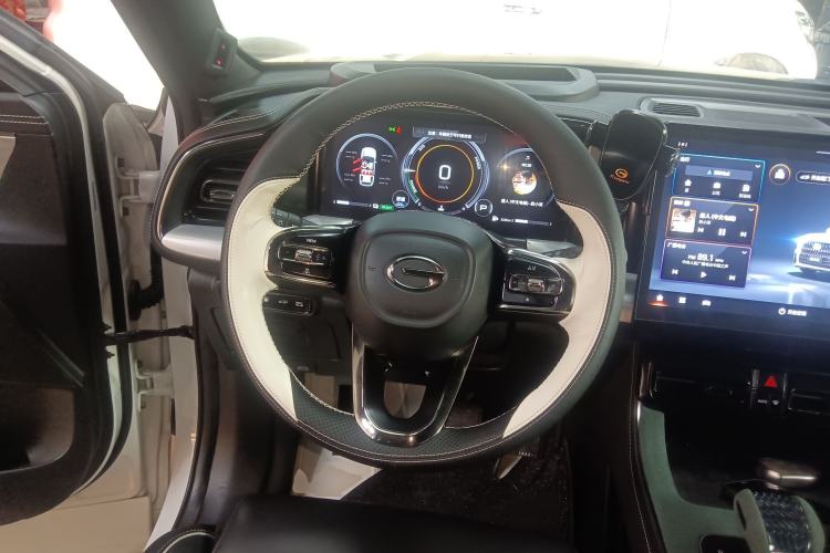 Used GAC Trumpchi GS8 2022 Dual-Engine Series 2.0TM Two-Wheel Drive Prestige Edition (7 Seats)
