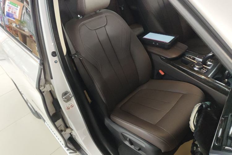 Used BMW X5 2018 xDrive28i
