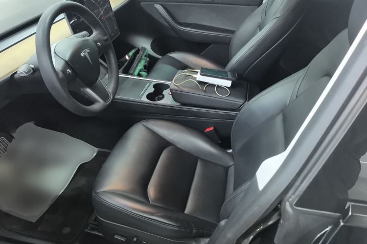 Used Tesla Model Y 2021 Long-Range All-Wheel-Drive Version 3D7
