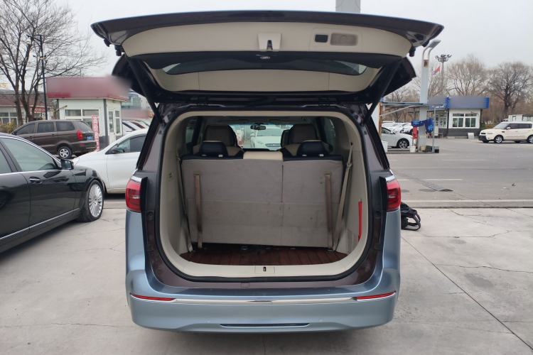 Used Buick GL8 2021 ES Landtrek 653T Comfort Edition