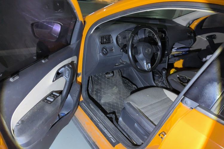 Used Volkswagen Polo 2012 1.6L Cross Polo Automatic Transmission
