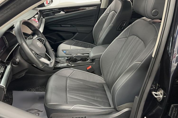 Used Volkswagen Passat 2022 330TSI Starry Luxury Edition
