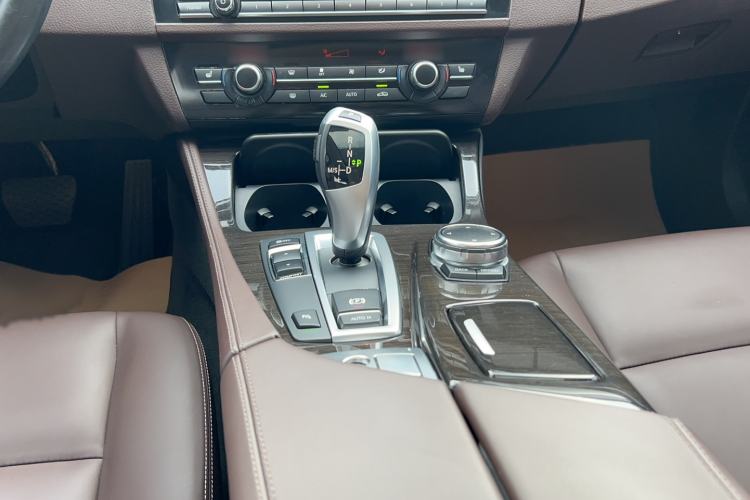 Used BMW 5 Series 2017 525Li Luxury Design Package
