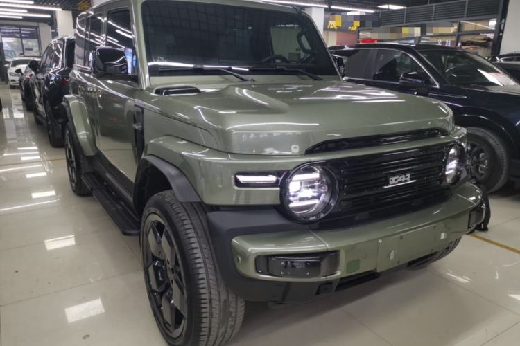 Used  V23 2025 501 Four-Wheel Drive Intelligent Driving Version
