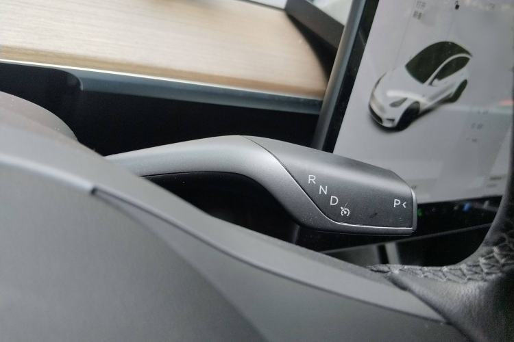 Used Tesla Model Y 2021 Standard Range Rear-Wheel Drive Version
