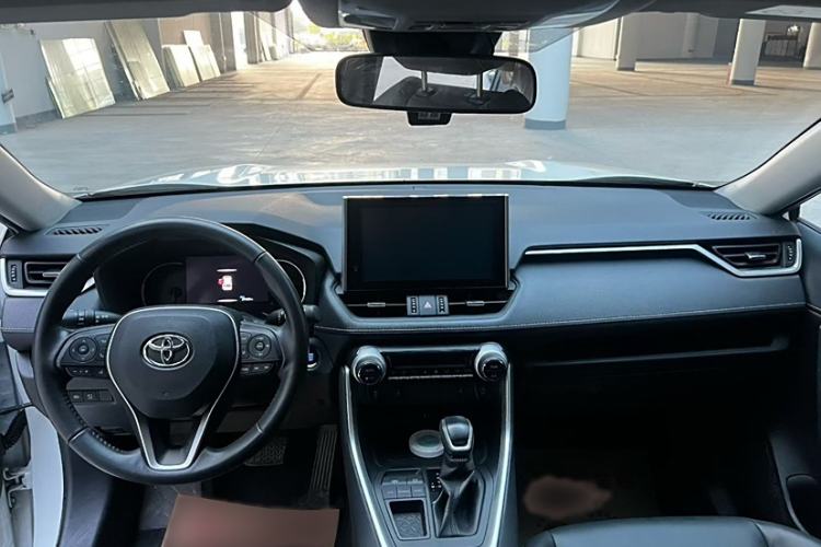 Used Toyota RAV4 2021 2.0L CVT Two-Wheel Drive Fashion PLUS Edition
