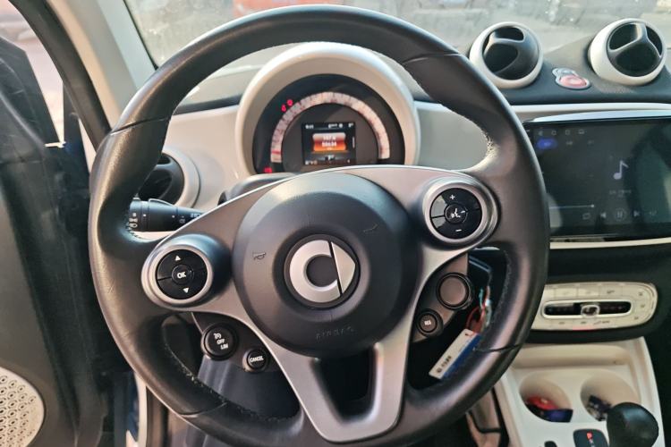 Used  fortwo 2015 1.0L 52 kW Hardtop Passion Edition