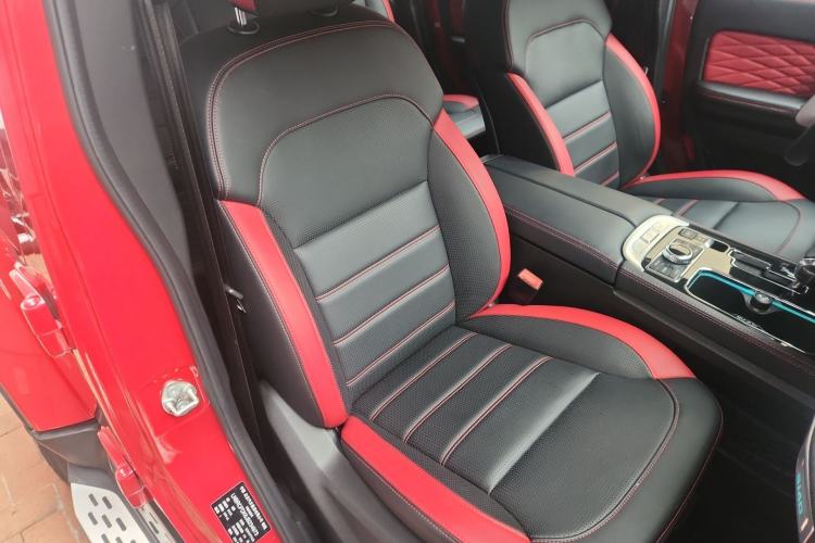 Used  BJ40 2018 PLUS 2.3T Automatic Four-Wheel Drive Flagship Version China V Emission Standard