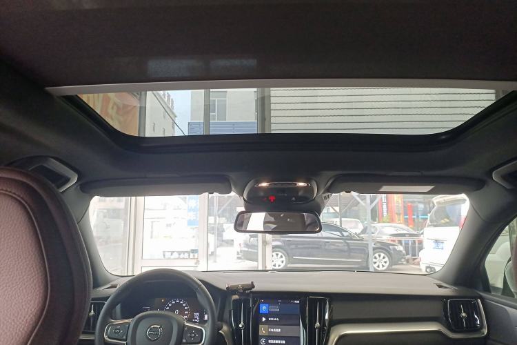 Used Volvo S60 2022 B4 Zhiyi Luxury Edition
