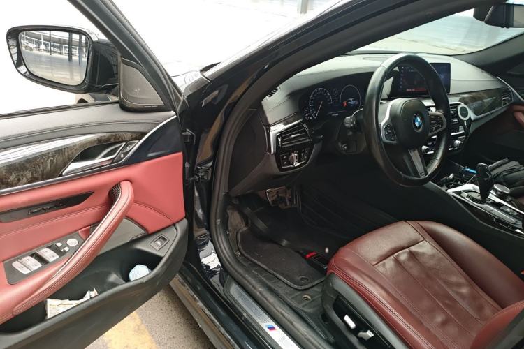 Used BMW 5 Series 2019 530Li Luxury Edition M Sport Package
