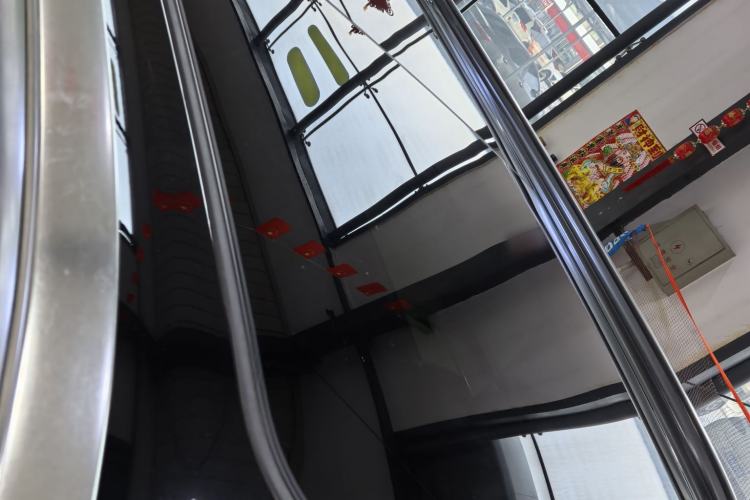 Used GAC Trumpchi GS8 2022 Dual-Engine Series 2.0TM Two-Wheel Drive Prestige Edition (7 Seats)
