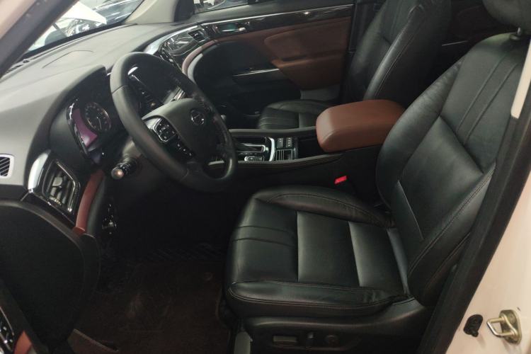 Used GAC Trumpchi GS8 2017 320T Two-Wheel Drive Luxury Smart Connectivity Version (7 Seats)